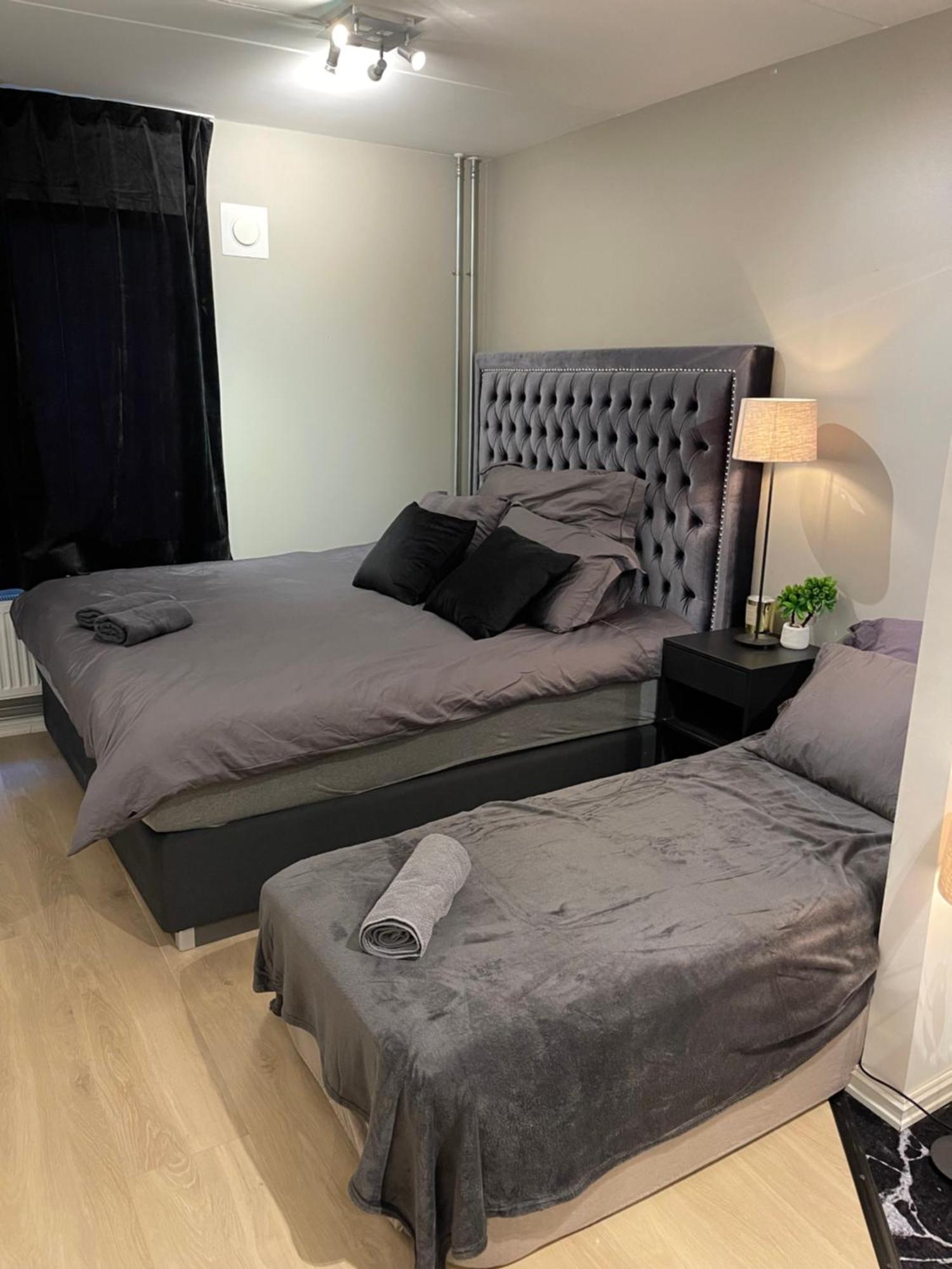 Luxurious Modern Room In Central Oslo - Eur 4K Expensive Bed And 82" Cinematic Tv Ngoại thất bức ảnh