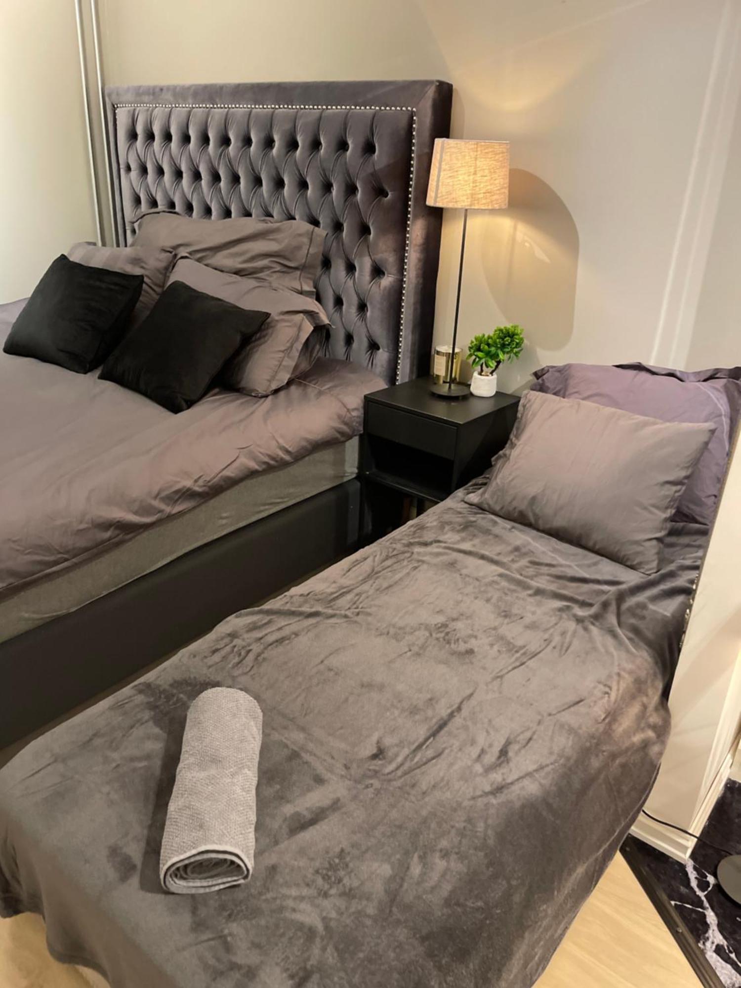 Luxurious Modern Room In Central Oslo - Eur 4K Expensive Bed And 82" Cinematic Tv Ngoại thất bức ảnh